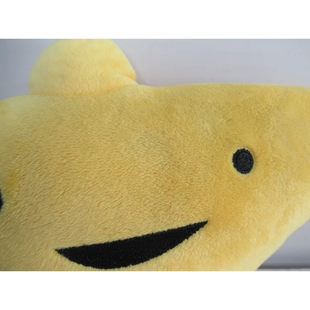 I Heart Guts  I'm a‎ Liver Not a Fighter plush yellow USED w/ flaw READ
